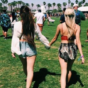 White long sleeve Crop Top